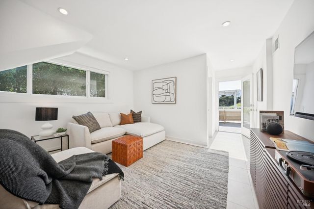 65 Valley View Ave, San Rafael, CA 94901