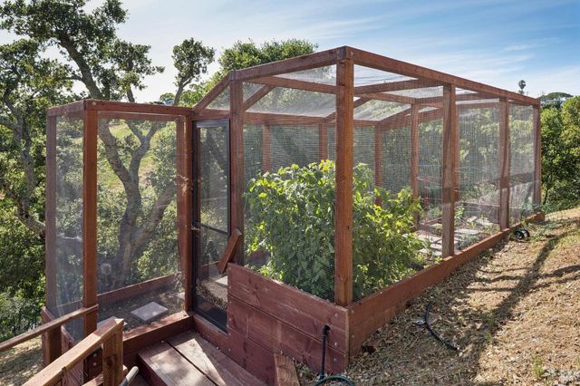 65 Valley View Ave, San Rafael, CA 94901