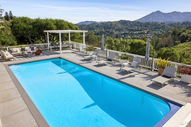 65 Valley View Ave, San Rafael, CA 94901