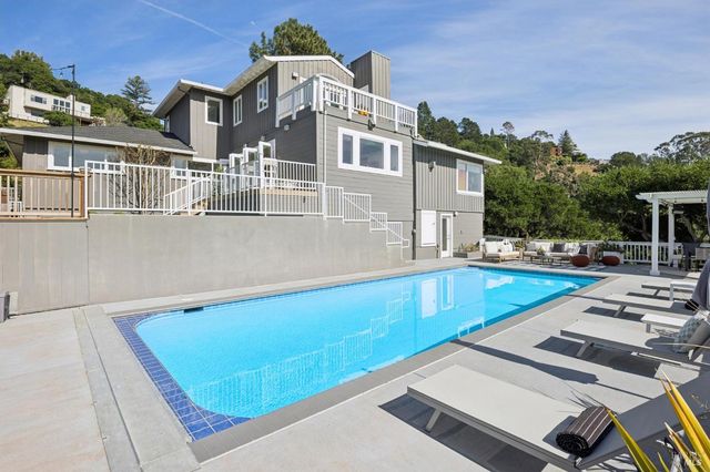 65 Valley View Ave, San Rafael, CA 94901