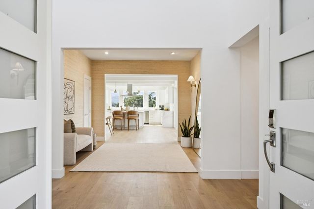 65 Valley View Ave, San Rafael, CA 94901