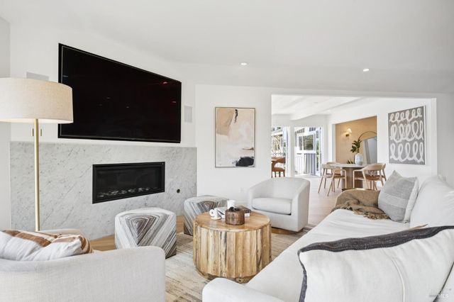 65 Valley View Ave, San Rafael, CA 94901