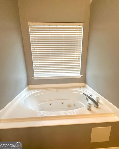 1630 Isleworth Circle, Atlanta, GA 30349