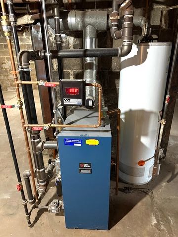 21 Westford Cir, Springfield, MA 01119