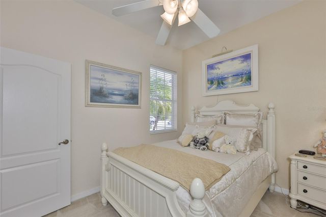 1049 REGAL MANOR WAY, Sun City Center, FL 33573