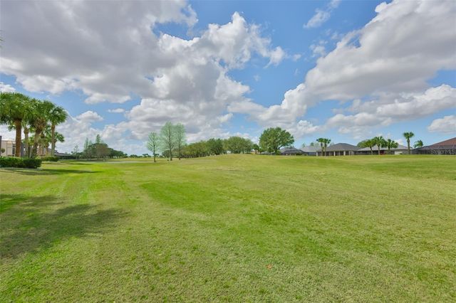 1049 REGAL MANOR WAY, Sun City Center, FL 33573