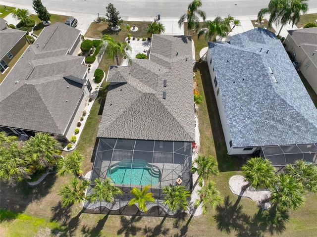 1049 REGAL MANOR WAY, Sun City Center, FL 33573