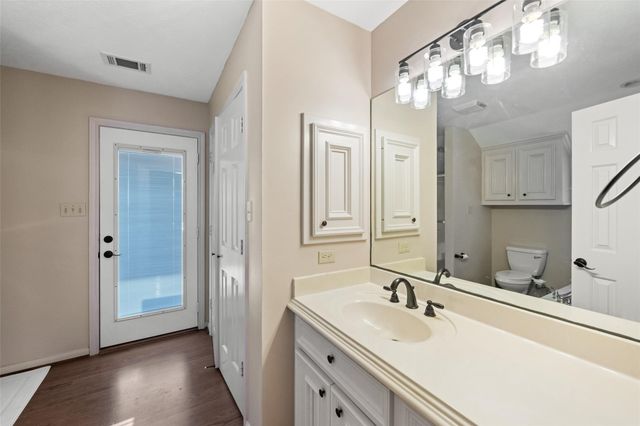 109 Fm-2031, Matagorda, TX 77457