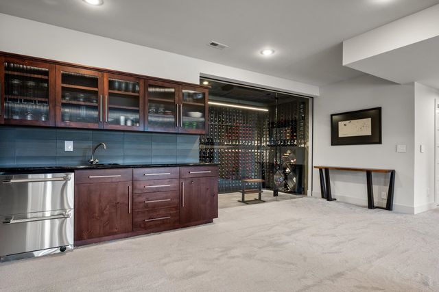 1517 E Wildflower Ln, Spokane, WA 99224