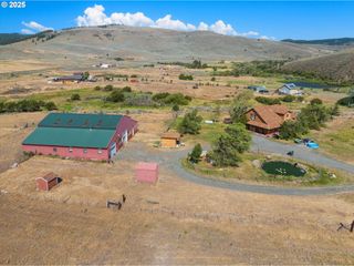 50251 BENNETT Ln, Medical Springs, OR 97814