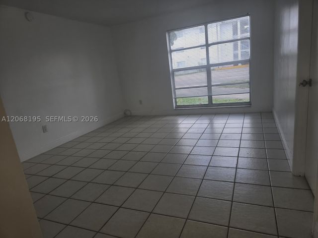 13725 NE 6th Ave 104, North Miami, FL 33161