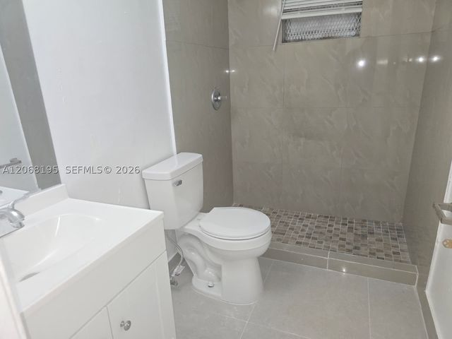 13725 NE 6th Ave 104, North Miami, FL 33161