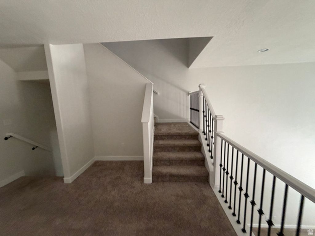 Image 12 of property listing at 3337 W 3745 S #4054, Ogden, UT 84401