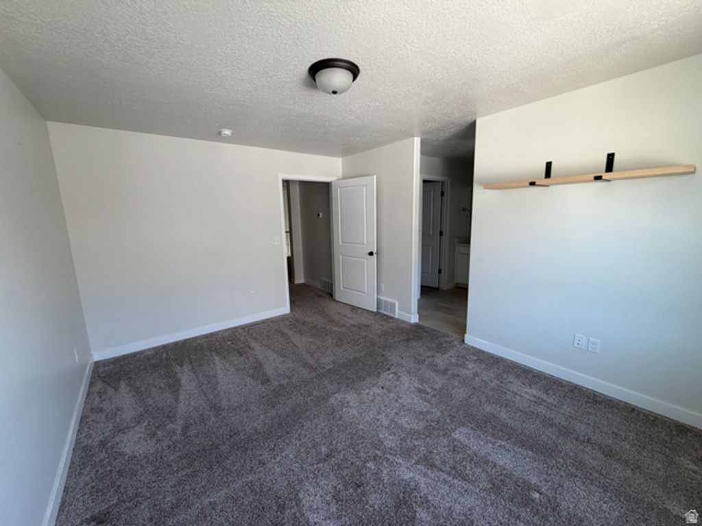 Image 14 of property listing at 3337 W 3745 S #4054, Ogden, UT 84401