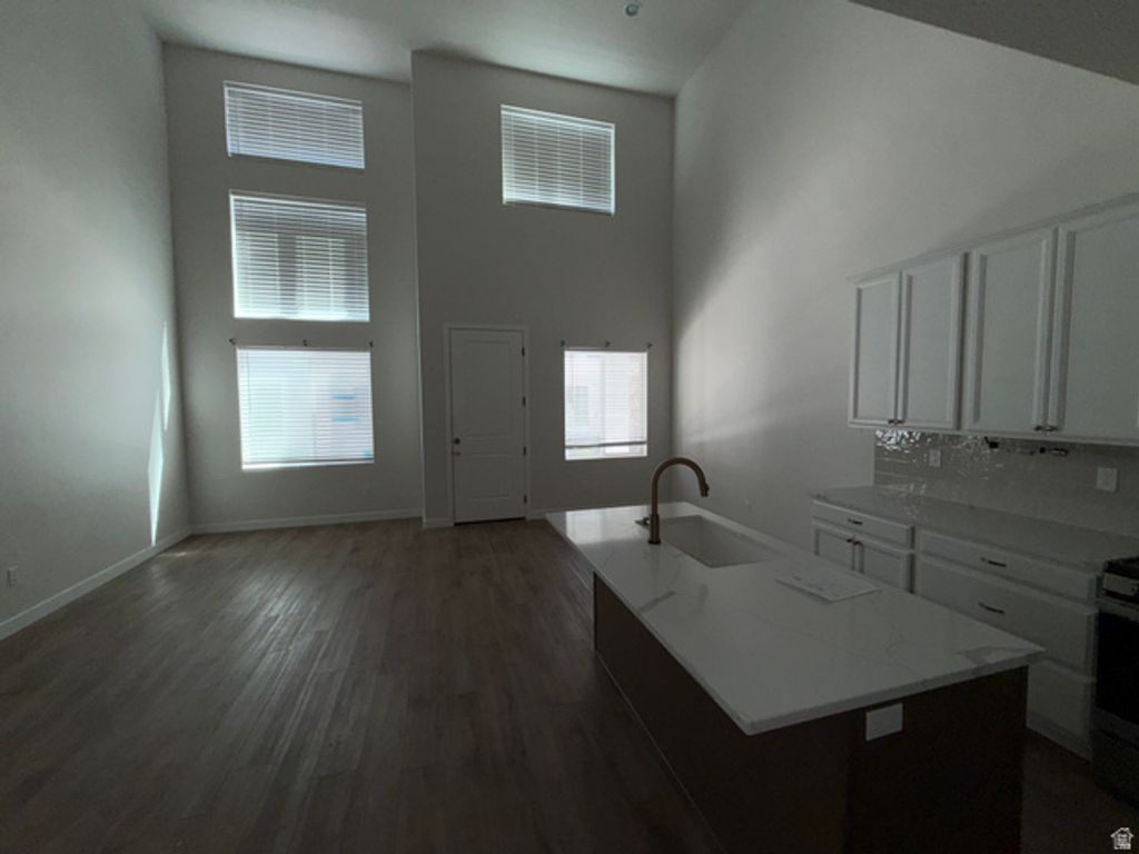 Image 4 of property listing at 3337 W 3745 S #4054, Ogden, UT 84401