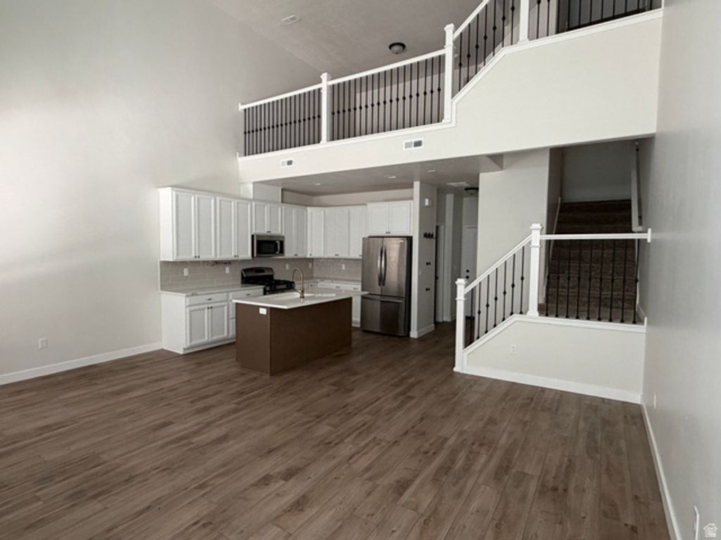 Image 5 of property listing at 3337 W 3745 S #4054, Ogden, UT 84401