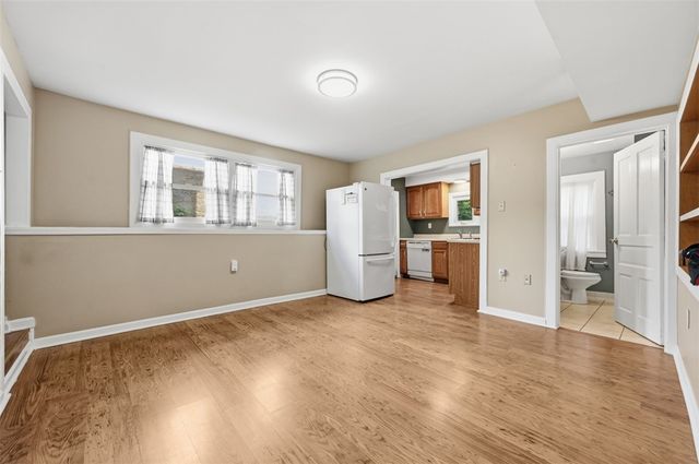 2517 Wiese St, Arlington, PA 15210