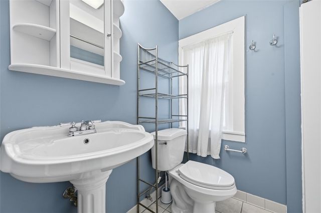 2517 Wiese St, Arlington, PA 15210