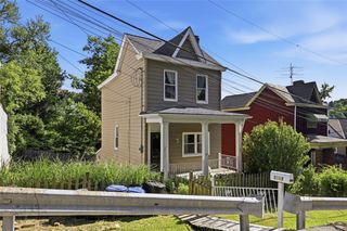 2517 Wiese St, Arlington, PA 15210