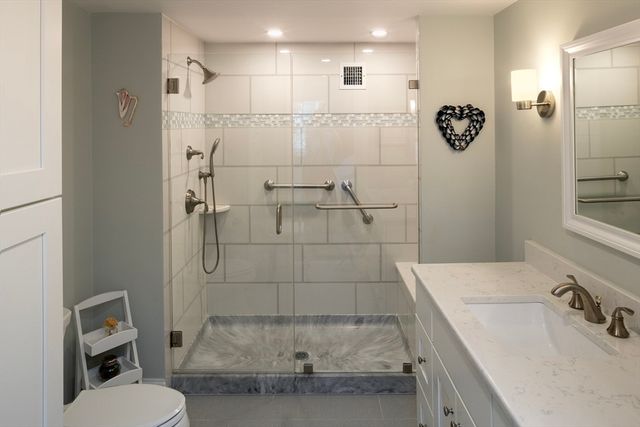 15 Park 103, Hull, MA 02045
