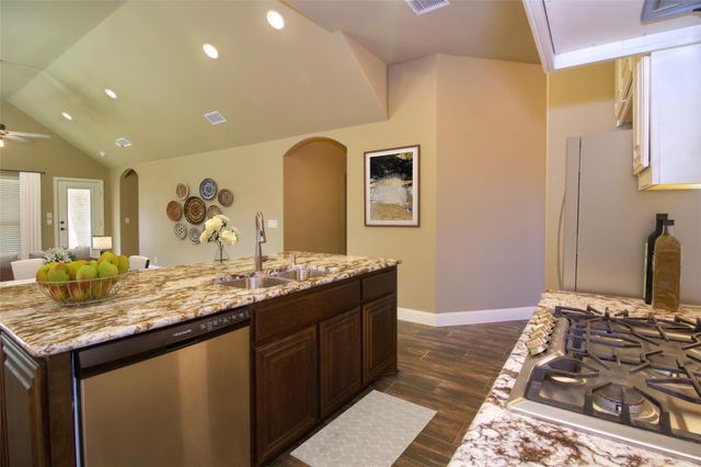 418 Tanglewood Drive, Wylie, TX 75098