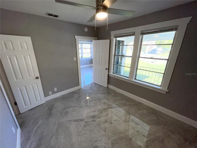 2525 37TH STREET S, St Petersburg, FL 33711