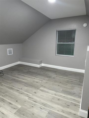 2525 37TH STREET S, St Petersburg, FL 33711