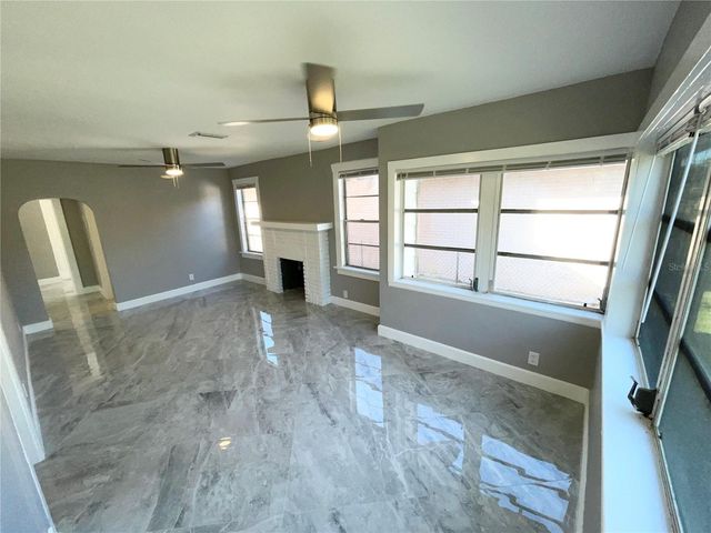 2525 37TH STREET S, St Petersburg, FL 33711