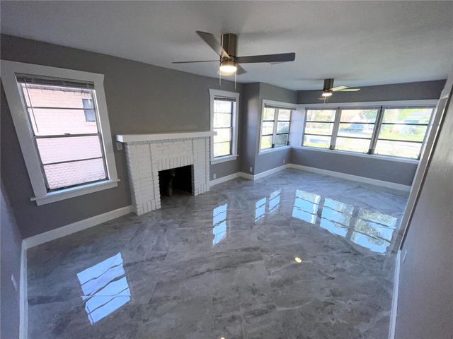 2525 37TH STREET S, St Petersburg, FL 33711