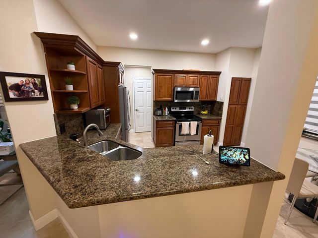 844 Falling Water Road, Weston, FL 33326
