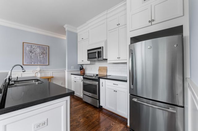 2802 Morrison Street 201, Houston, TX 77009