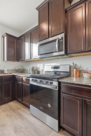 2145 N Rinaldi Court, Visalia, CA 93291