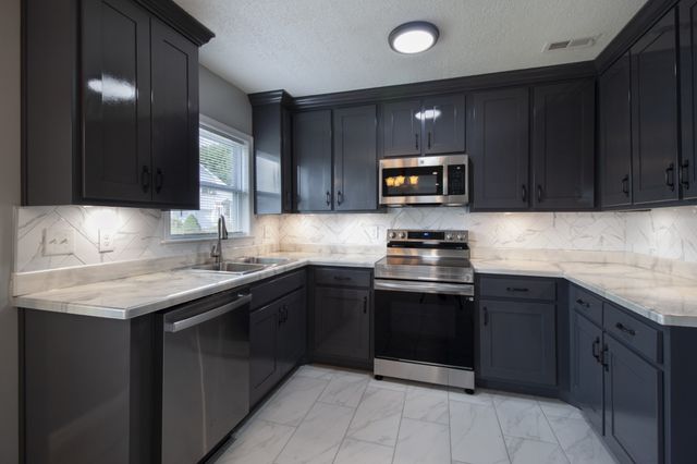 121 Popular St, N, Cowan, TN 37318