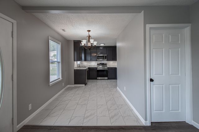 121 Popular St, N, Cowan, TN 37318