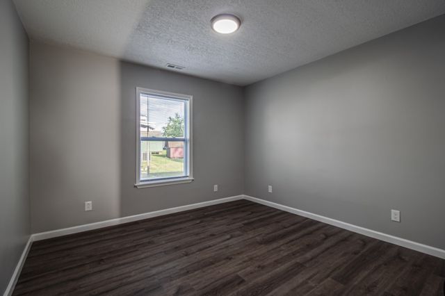 121 Popular St, N, Cowan, TN 37318