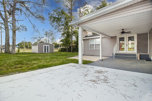 121 Popular St, N, Cowan, TN 37318