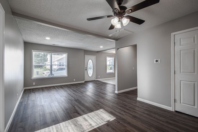 121 Popular St, N, Cowan, TN 37318