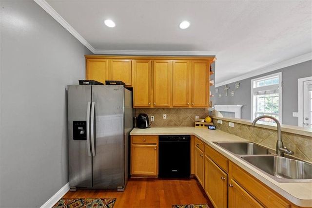 2052 EVERGREEN Drive SE, Conyers, GA 30013