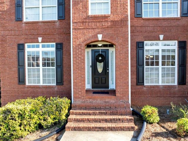2052 EVERGREEN Drive SE, Conyers, GA 30013