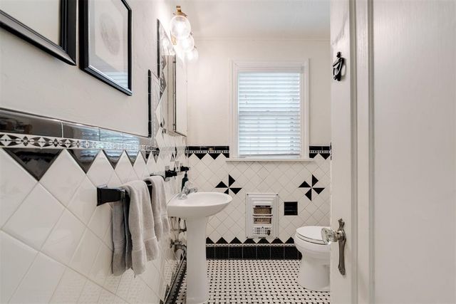 428 NW 34 Street, Oklahoma City, OK 73118