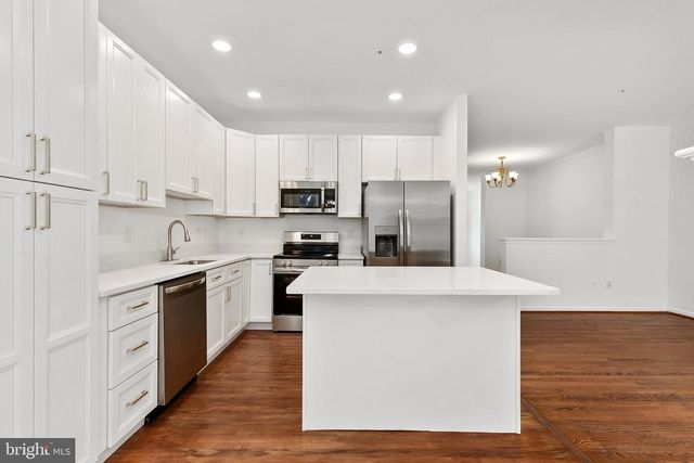 8769 STONEHOUSE DR, Ellicott City, MD 21043