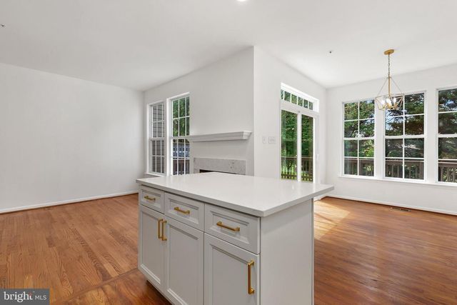 8769 STONEHOUSE DR, Ellicott City, MD 21043