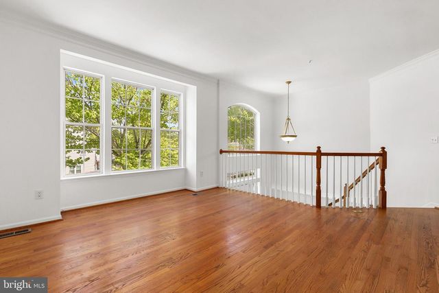 8769 STONEHOUSE DR, Ellicott City, MD 21043