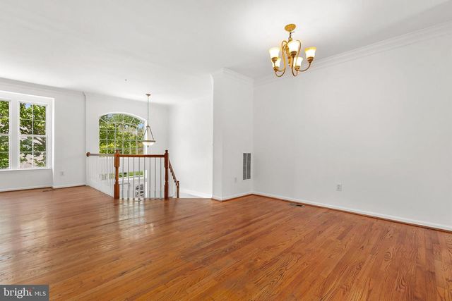8769 STONEHOUSE DR, Ellicott City, MD 21043