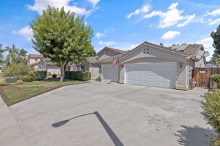 2426 E Harter Court, Visalia, CA 93292