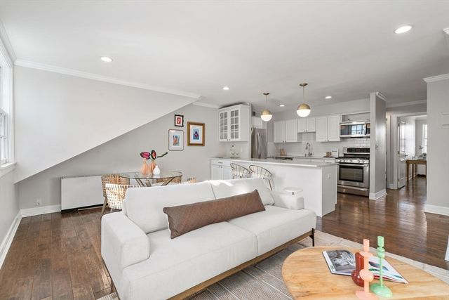 27 Bowdoin St 5, Boston, MA 02114