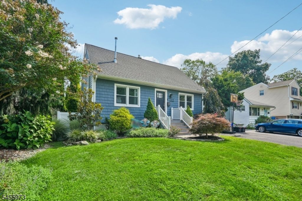 122 Maplewood Ave, Wayne Twp., NJ 07470 — photo 2