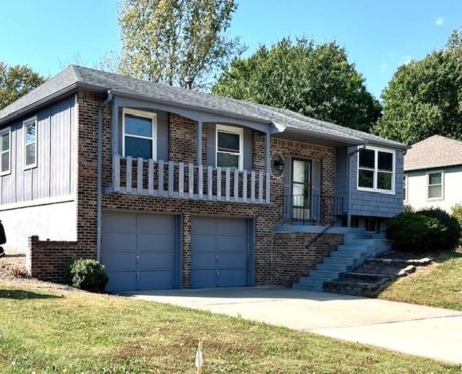 16111 W Indian Creek Parkway, Olathe, KS 66062