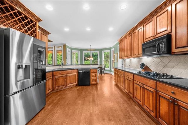 7630 Stratton Point, Suwanee, GA 30024