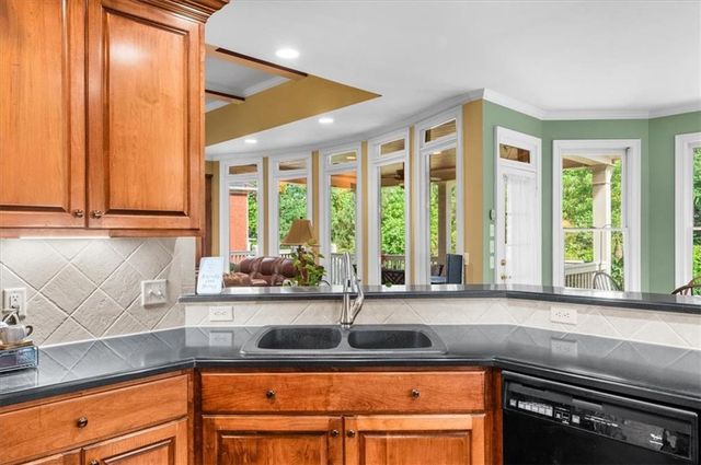 7630 Stratton Point, Suwanee, GA 30024